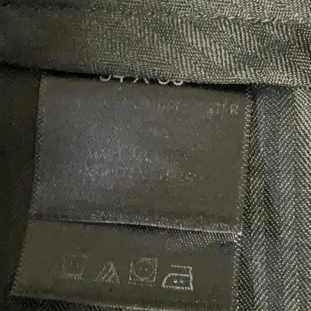 KENNETH Cole - Picture 5 of 7